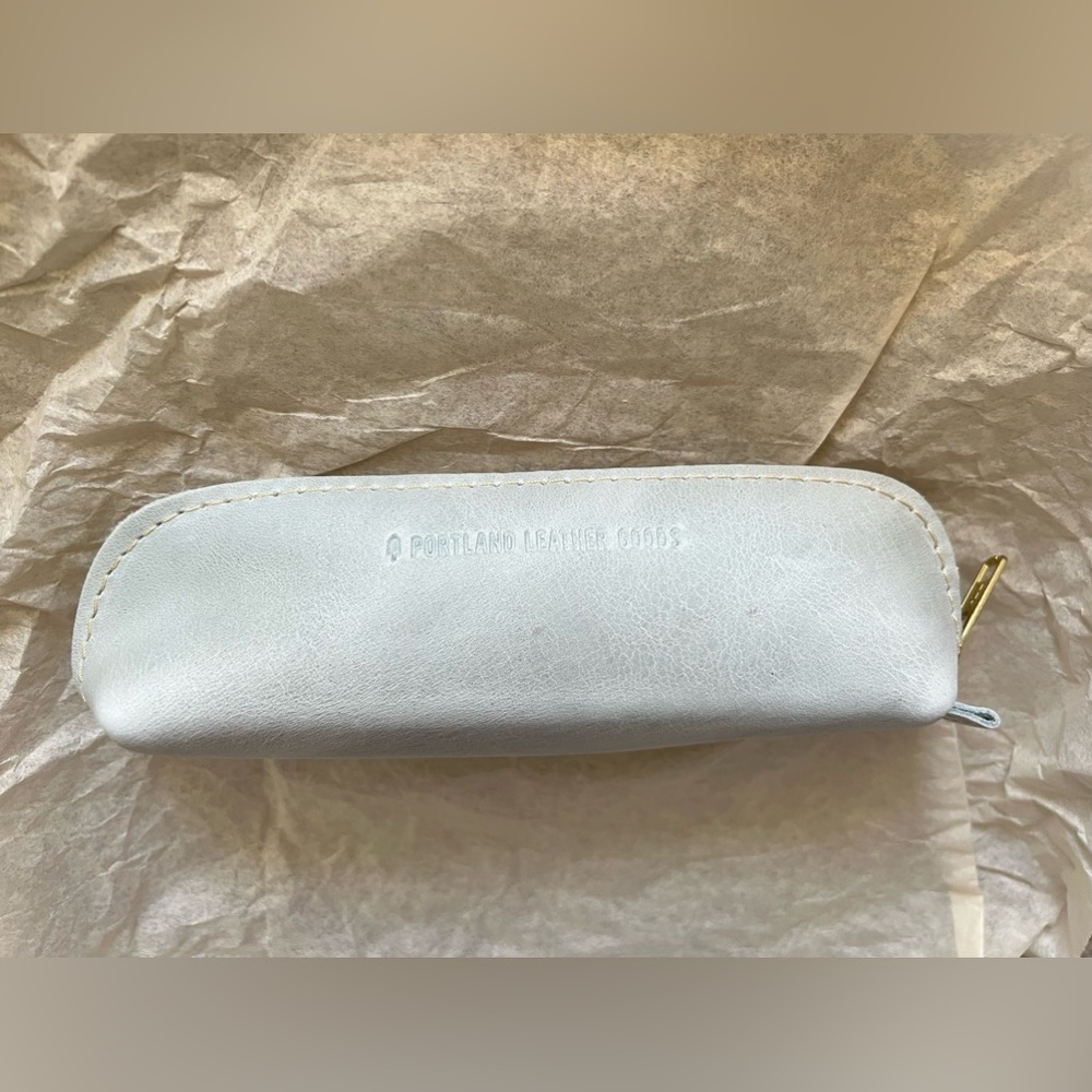 Portland Leather Goods small Beluga sidekick